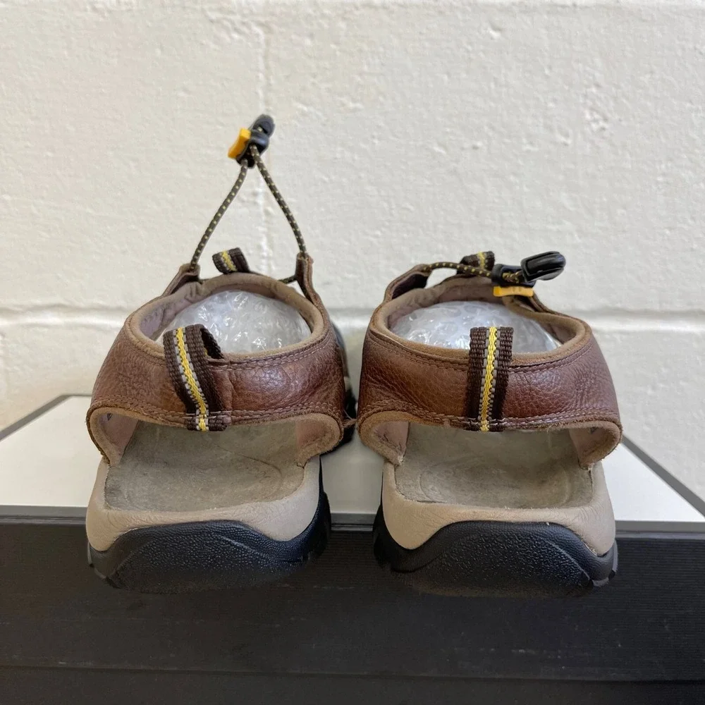 KEEN Men's Newport Closed Toe Leather Hiking Water Sandals Bison‎ Brown Size 9